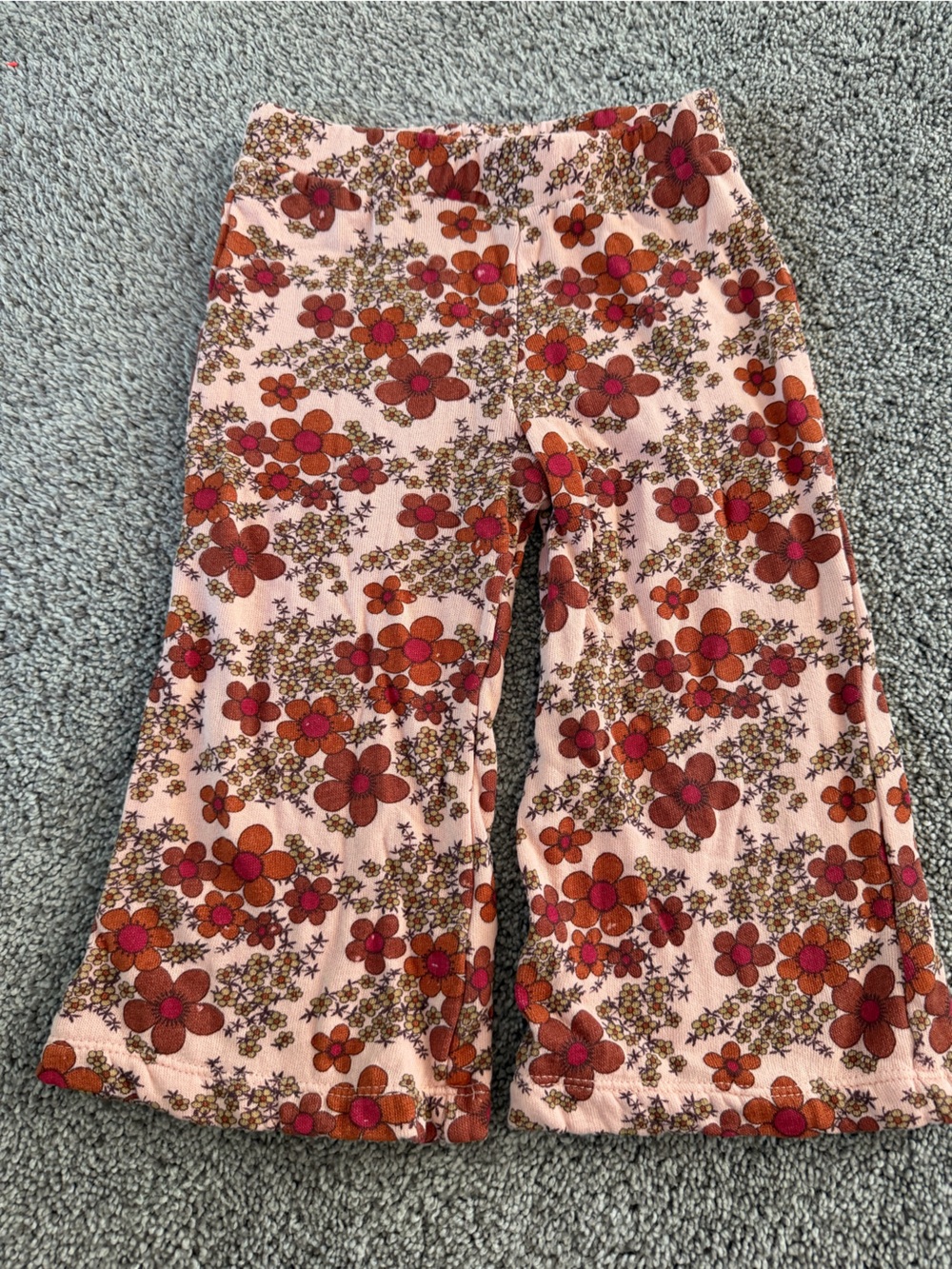 kate quinn Pink Leggings with Red and Orange Floral Print